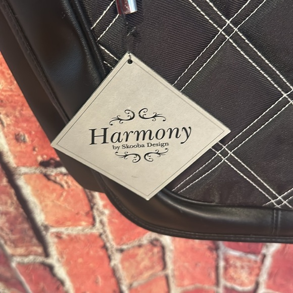 Skooba Design Harmony Satchel for iPad/Netbook (Black) new with tags - Picture 10 of 16